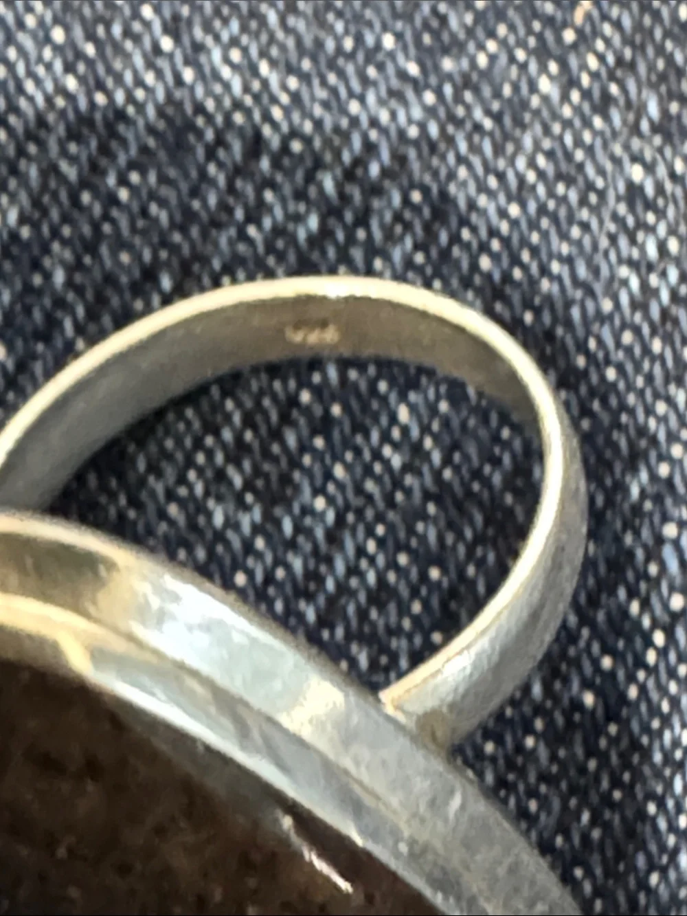 Beautiful Stone Ring in Brown and Gold set in Sterling Silver - Picture 5 of 6